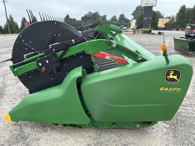 Image of John Deere 640FD equipment image 3