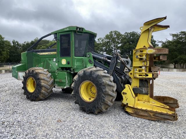 Image of John Deere 643L equipment image 3