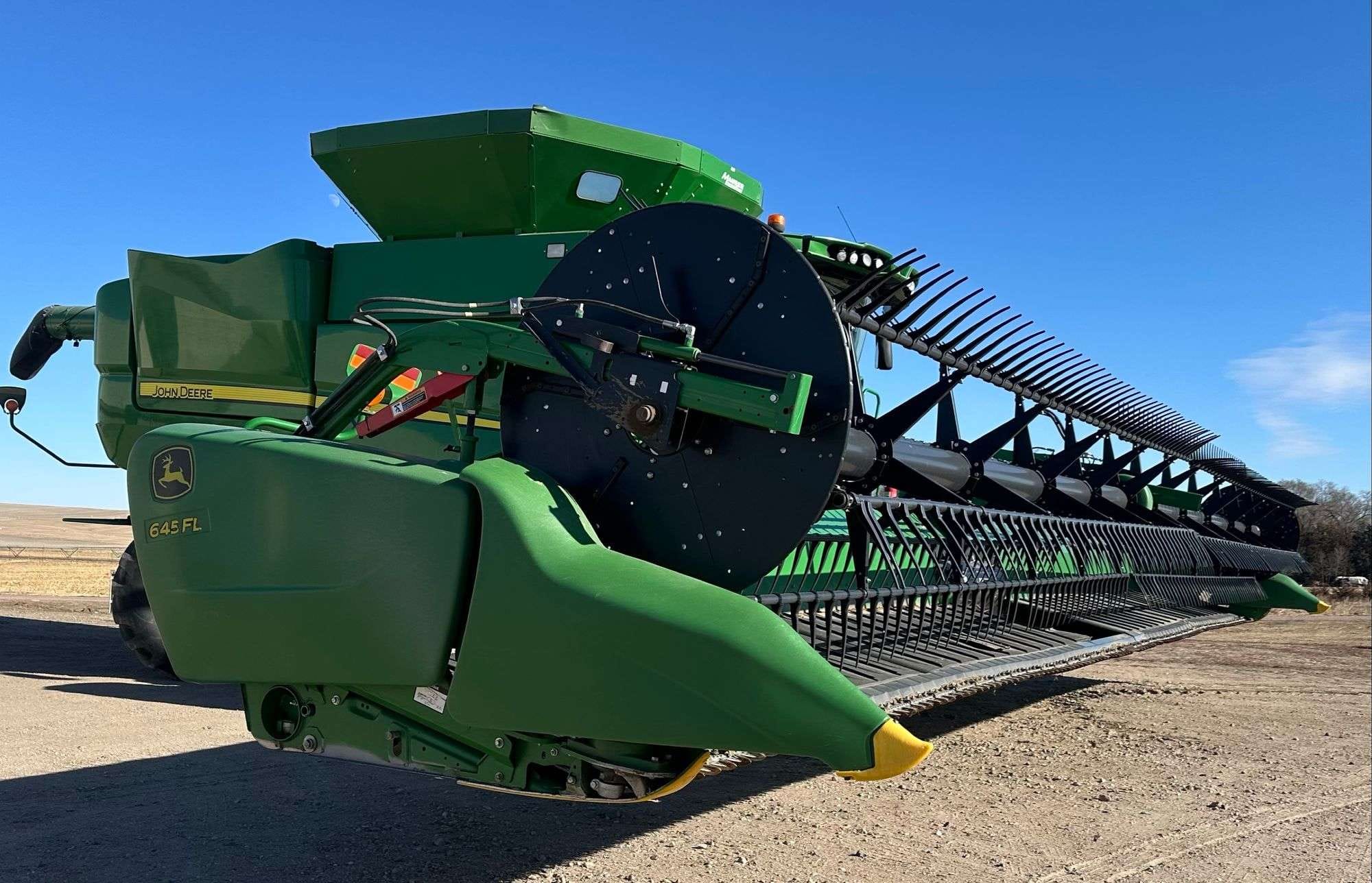 2016 John Deere 645FD Equipment Image0