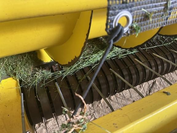 Image of John Deere 645C equipment image 3