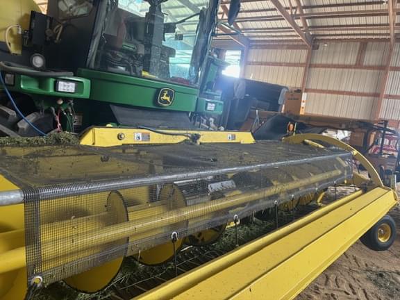 Image of John Deere 645C equipment image 4