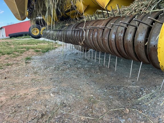 Image of John Deere 649 equipment image 3