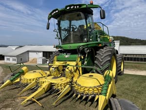 2016 John Deere 676 Image