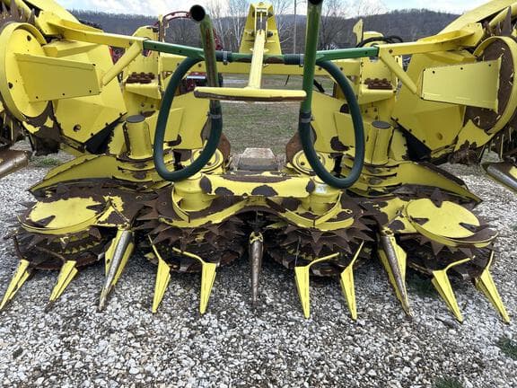 Image of John Deere 696 equipment image 2