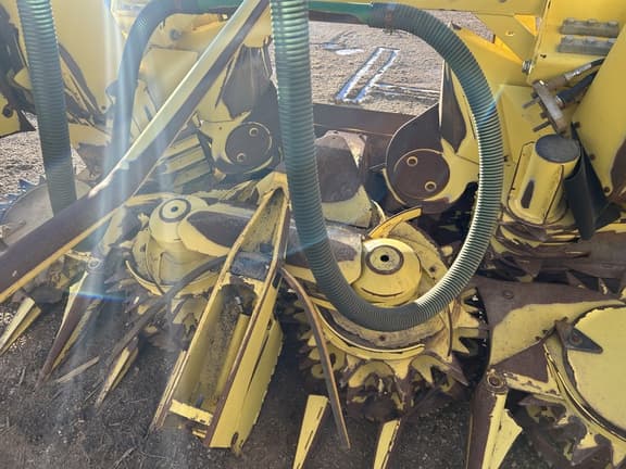 Image of John Deere 698 equipment image 4
