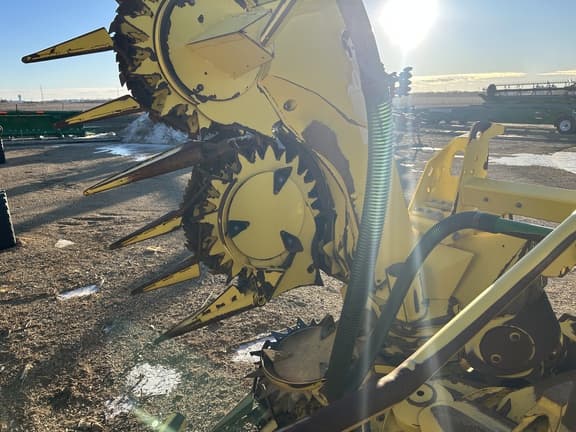 Image of John Deere 698 equipment image 1