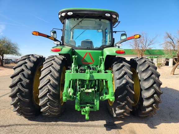 Image of John Deere 7210R equipment image 3