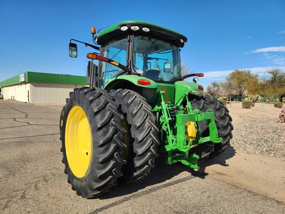 Image of John Deere 7210R equipment image 2