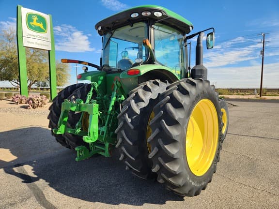Image of John Deere 7210R equipment image 4