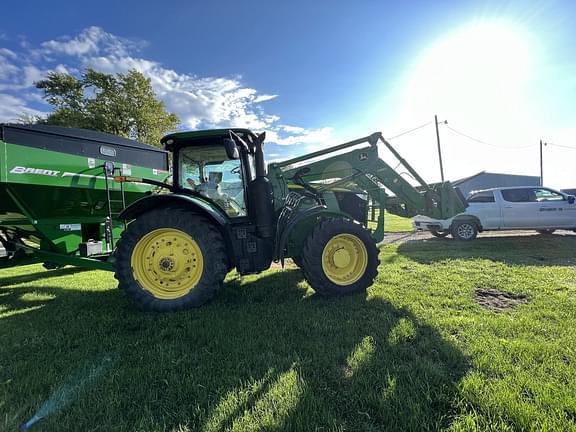 Image of John Deere 7210R equipment image 2