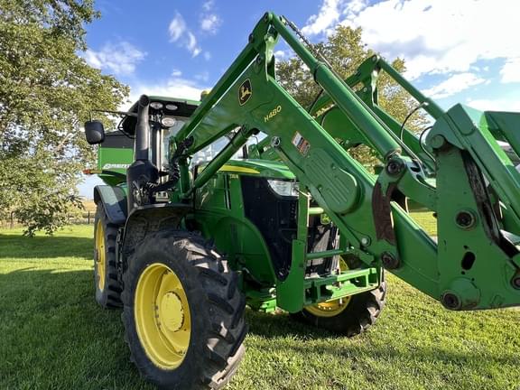 Image of John Deere 7210R equipment image 2