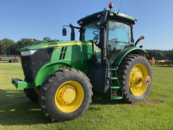 Image of John Deere 7210R Primary image