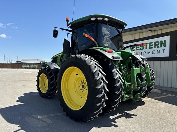 Image of John Deere 7210R equipment image 2