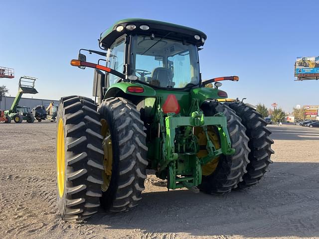 Image of John Deere 7210R equipment image 3