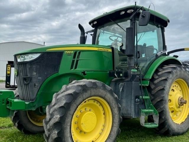 Image of John Deere 7210R equipment image 2