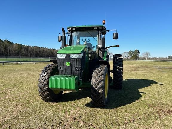 Image of John Deere 7210R equipment image 2