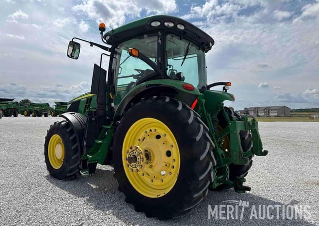 Image of John Deere 7210R equipment image 2