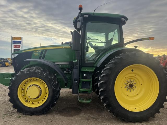 Image of John Deere 7230R equipment image 2