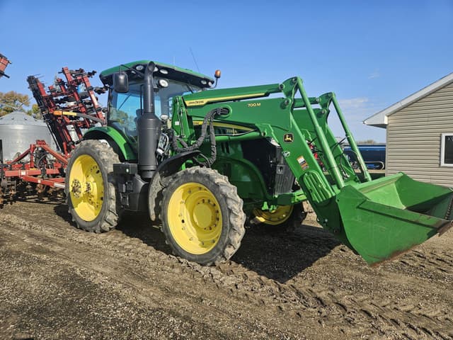 Image of John Deere 7230R equipment image 4