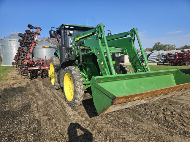 Image of John Deere 7230R equipment image 3