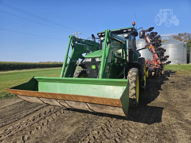 Image of John Deere 7230R equipment image 1