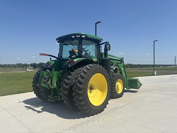 Image of John Deere 7230R equipment image 2