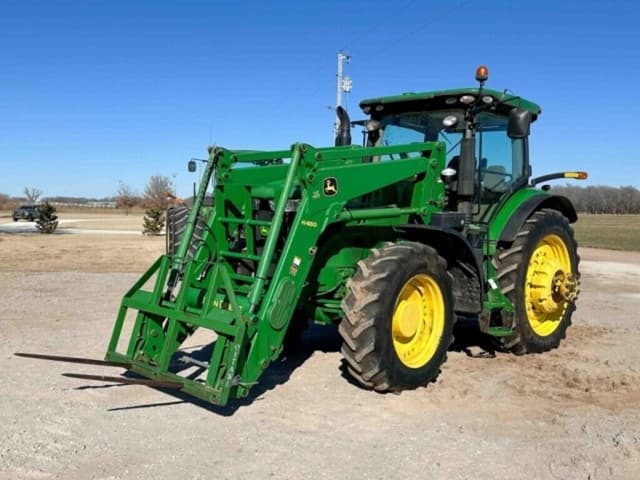 Image of John Deere 7230R equipment image 1