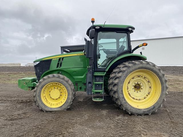 Image of John Deere 7230R equipment image 2