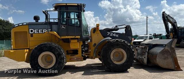 Image of John Deere 724K equipment image 3
