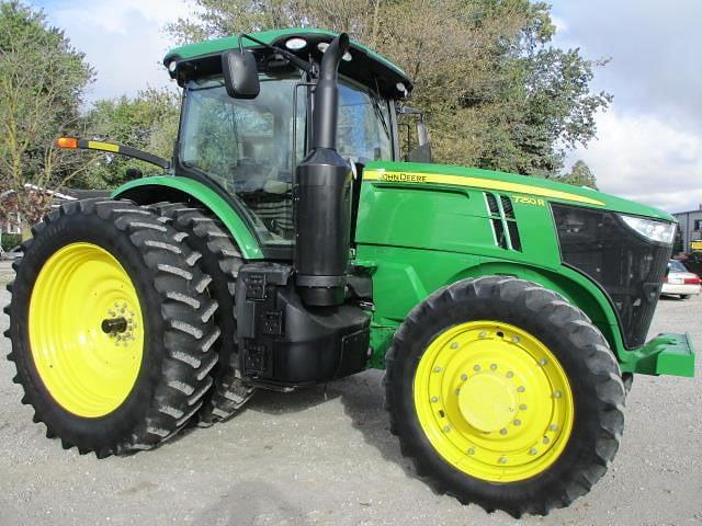 Image of John Deere 7250R equipment image 1