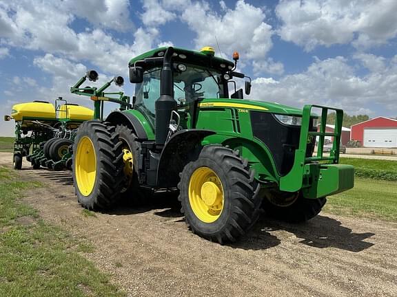 Image of John Deere 7250R Primary image