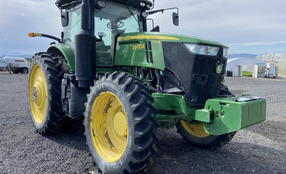 2016 John Deere 7270R Equipment Image0