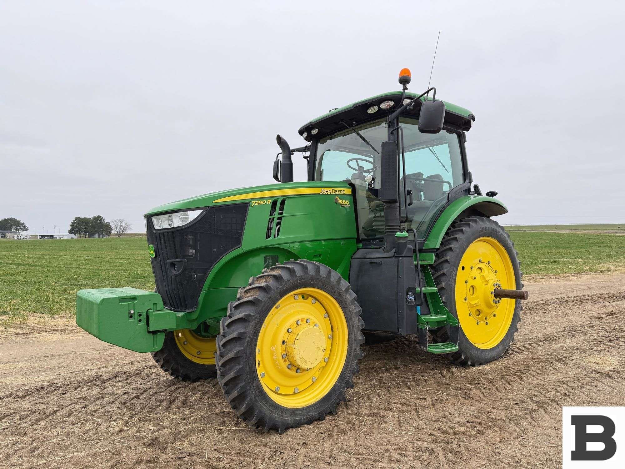 2016 John Deere 7290R Equipment Image0