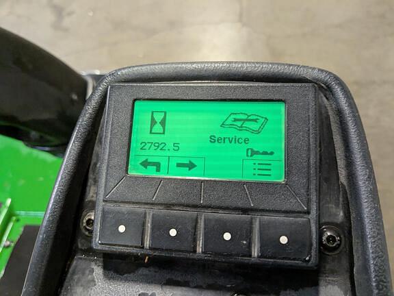Image of John Deere 7400A equipment image 4