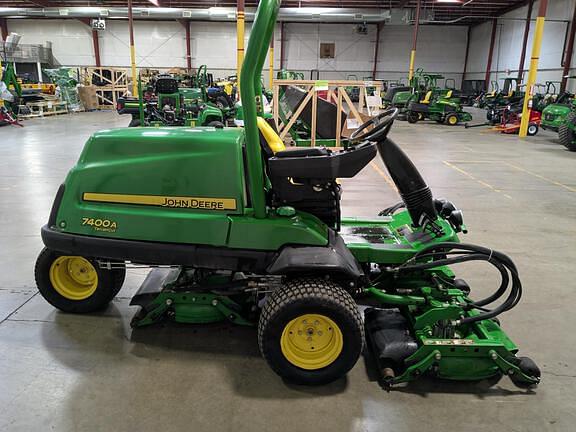Image of John Deere 7400A equipment image 2