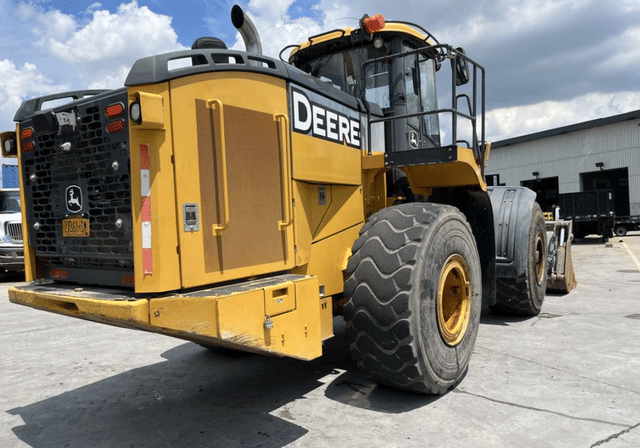 Image of John Deere 744K equipment image 4