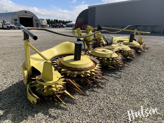 Main image John Deere 770