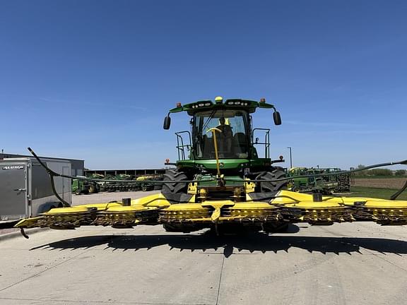 Image of John Deere 770 equipment image 3