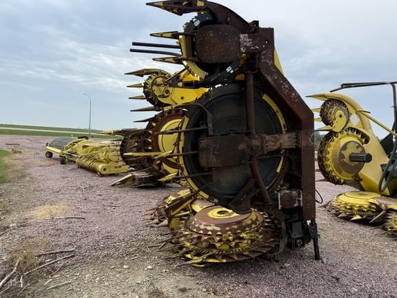 Image of John Deere 770 equipment image 3