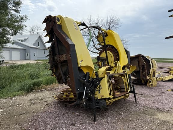 Image of John Deere 770 equipment image 1