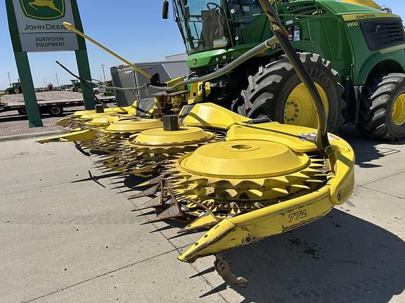 Image of John Deere 770 Primary image