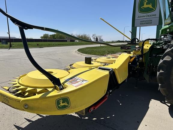 Image of John Deere 770 equipment image 2