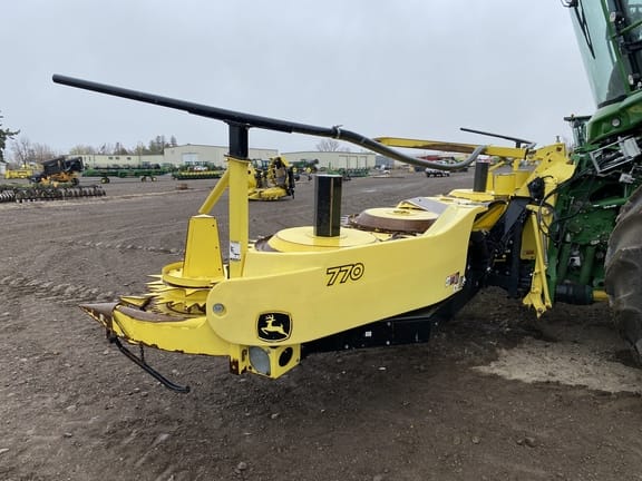 Main image John Deere 770