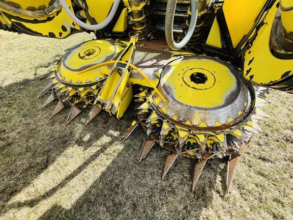 Image of John Deere 770 equipment image 3