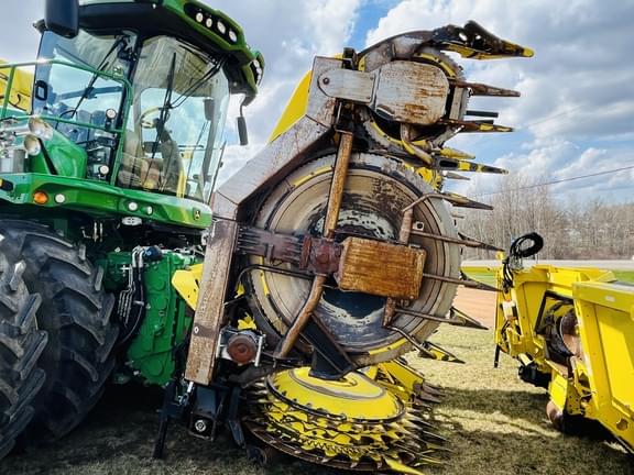 Image of John Deere 770 equipment image 1