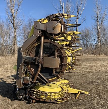 Image of John Deere 770 equipment image 1