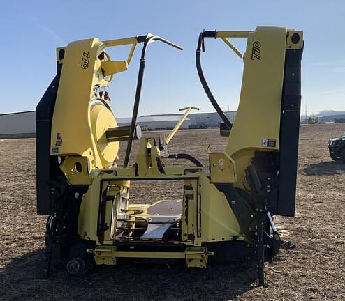 Image of John Deere 770 equipment image 3