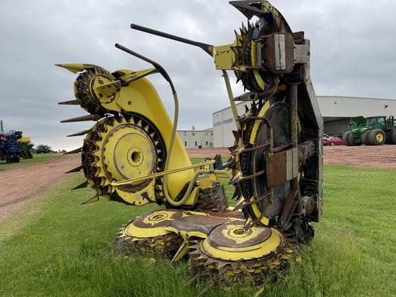 2016 John Deere 770 Equipment Image0