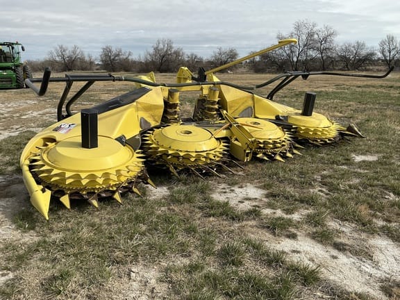 2016 John Deere 778 Equipment Image0