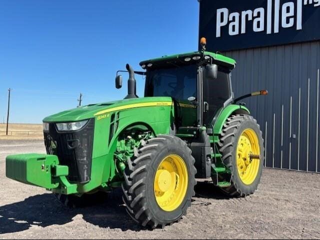 2016 John Deere 8245R Equipment Image0